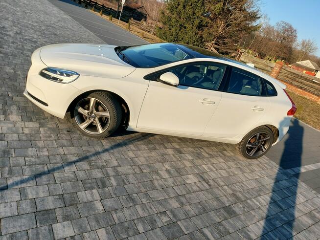 Volvo V40 2.0D2 navi FULL LED bezwypadkowy
