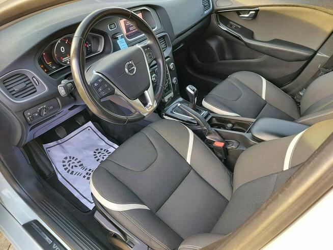 Volvo V40 2.0D2 navi FULL LED bezwypadkowy