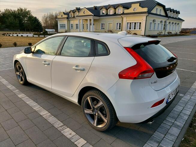 Volvo V40 2.0D2 navi FULL LED bezwypadkowy