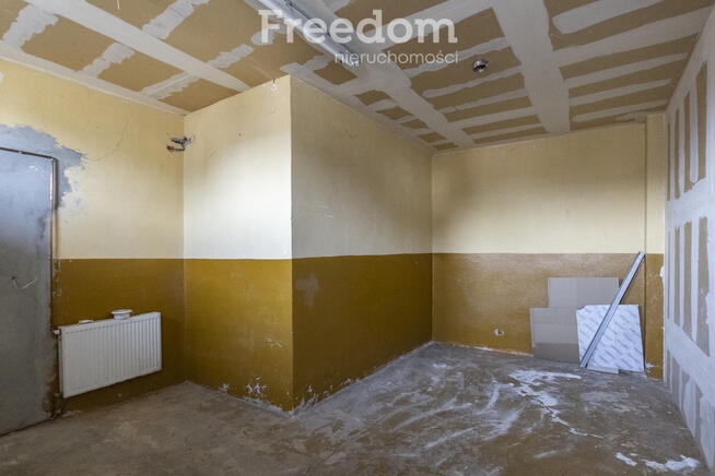 Budynek usługowo-mieszkalny, działka 13,5a