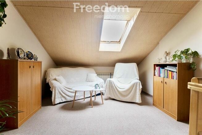 Dom szeregowy + lokal handlowo - usługowy