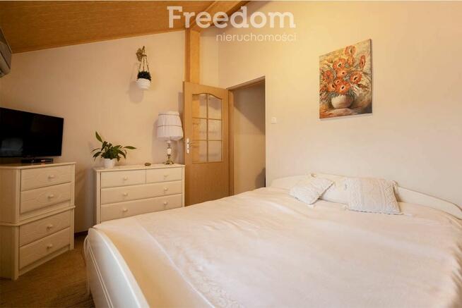 Dom szeregowy + lokal handlowo - usługowy