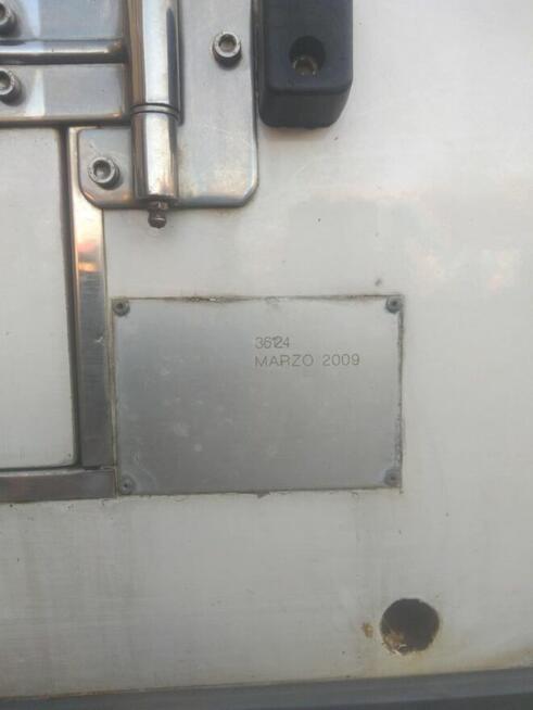 Sprzedam mroźnie w pełni sprawną