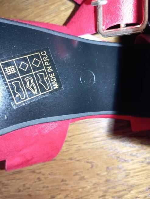 Buty piękne wysokie sandały, stan prawie idealny, rozmiar 38