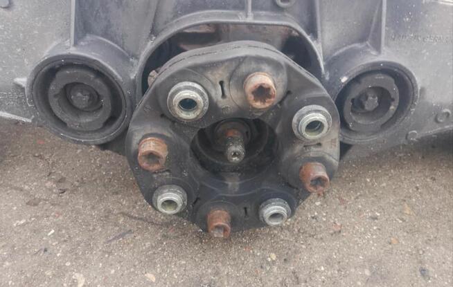 Sprzedam tylny wózek kompletny do W221 2006r S klasa