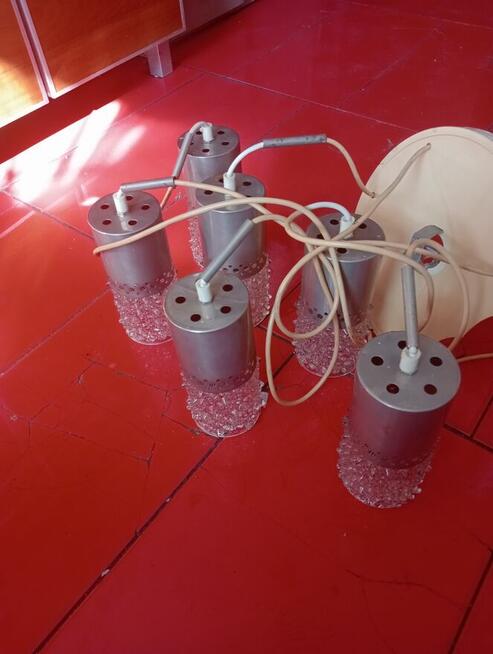 Żyrandol jkaskadowy