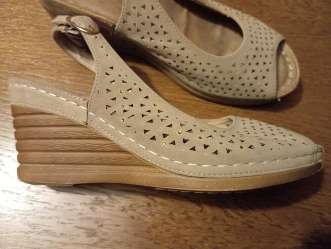 Buty skórzane stan prawie idealny, rozmiar 38