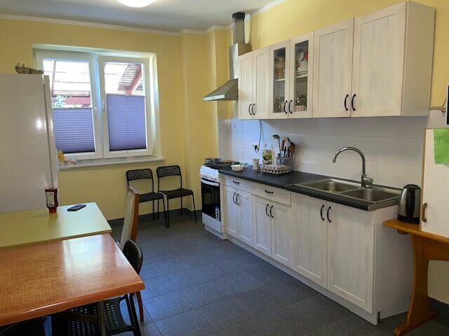 sprzedam dom pod wynajem pokoi