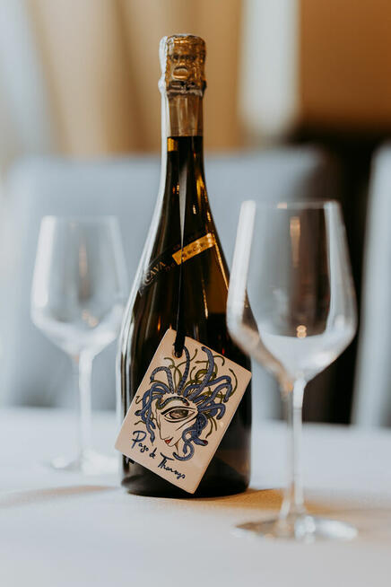 Odstąpię lokal, wyposażoną i działającą restaurację