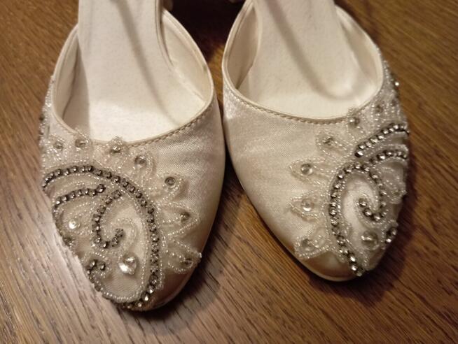 Buty skórzane, stan prawie idealny. Rozmiar 38