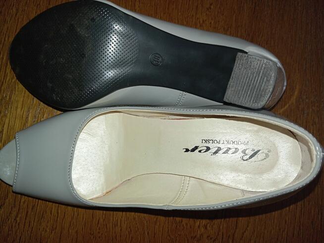 Buty piękne i wygodne, nowe, rozmiar 38