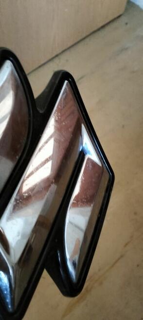 Znaczek na przednią atrapę Suzuki S cross