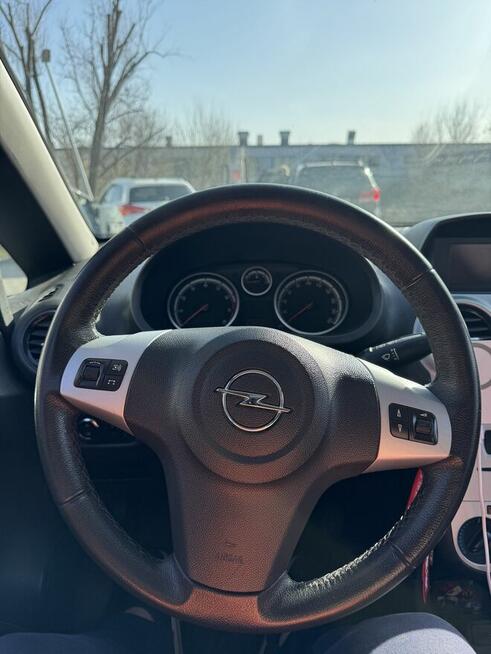 Sprzedam Opel Corsa D 150Jahre 1.4 100km