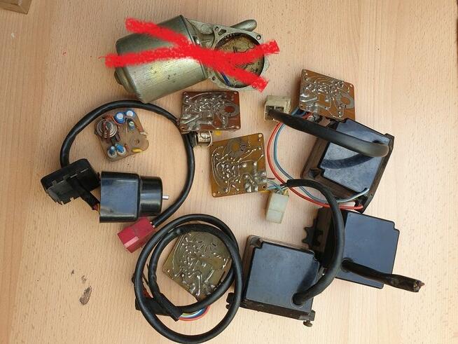 Regulator prędkości wycieraczek Fiat 125p