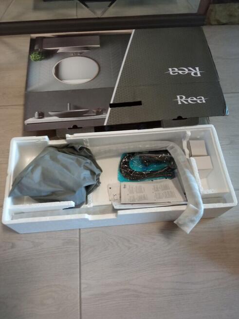 Zestaw natryskowy Rea Storm czarny MY1902-78B....Kolor: czar