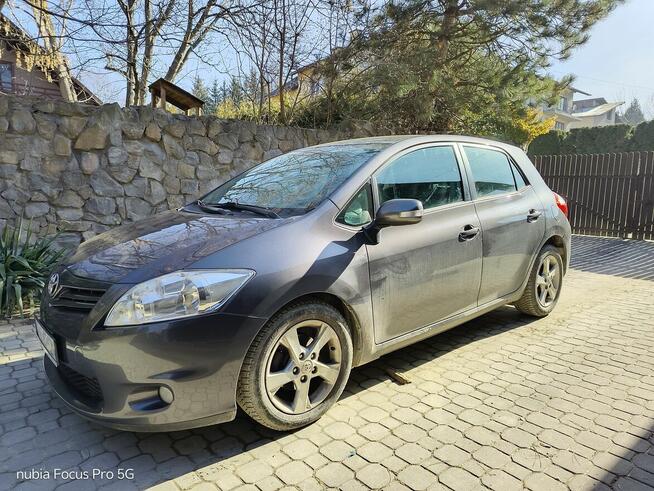 Toyota Auris Salon Polska