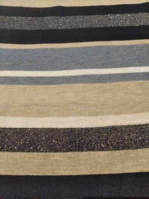 Sweter damski w paski