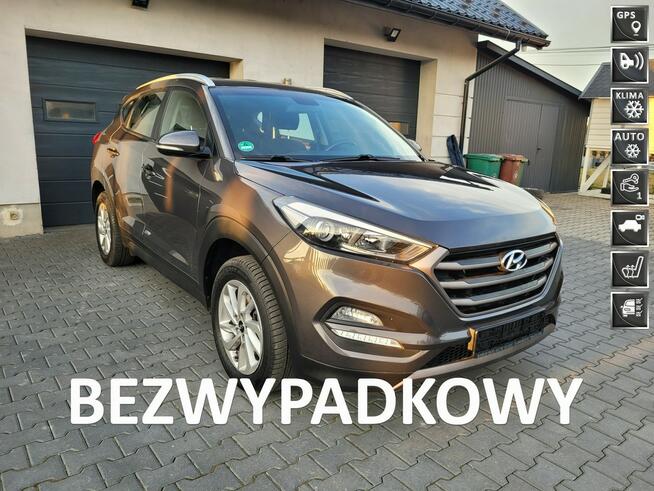 Hyundai Tucson 1.6 benzyna*bezwypadkowy*kamera cofania*nawigacja*grzana kiera i fotel