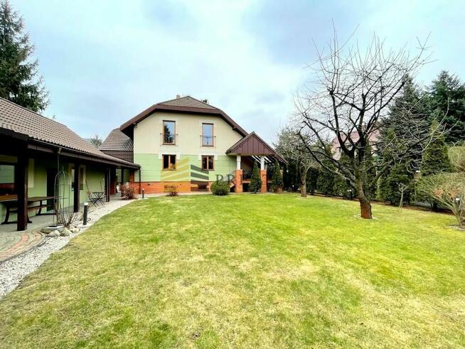 Dom wolnostojący*Piękny ogród*