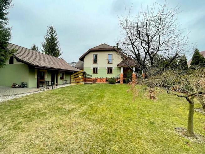 Dom wolnostojący*Piękny ogród*