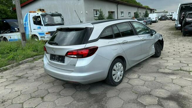 Opel Astra 1,0i 105KM Start/Stop Busines