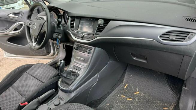 Opel Astra 1,0i 105KM Start/Stop Busines