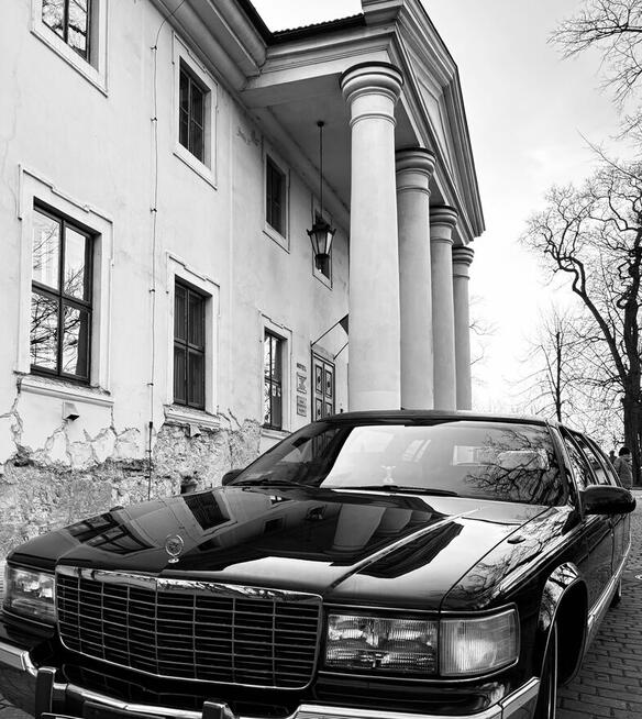Wynajem limuzyny z kierowcą Cadillac 9 osobowy gangsta styl