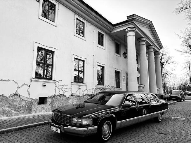 Wynajem limuzyny z kierowcą Cadillac 9 osobowy gangsta styl