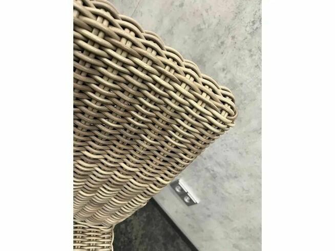 Zestaw ogrodowy 4 krzesła i drewnianym stół