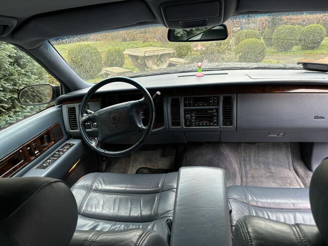 Wynajem limuzyny z kierowcą Cadillac 9 osobowy gangsta styl