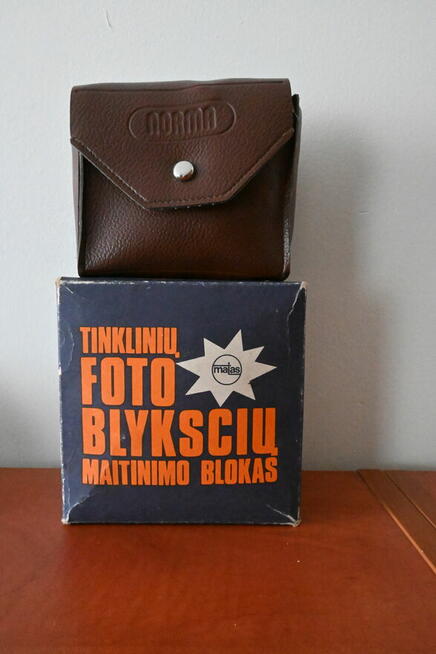 Lampa błyskowa i przetwornica - kpl