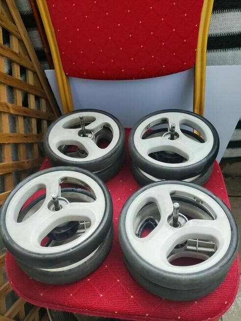 Kółka do wózka spacerówki Przednie tylne koła Chicco Sprint