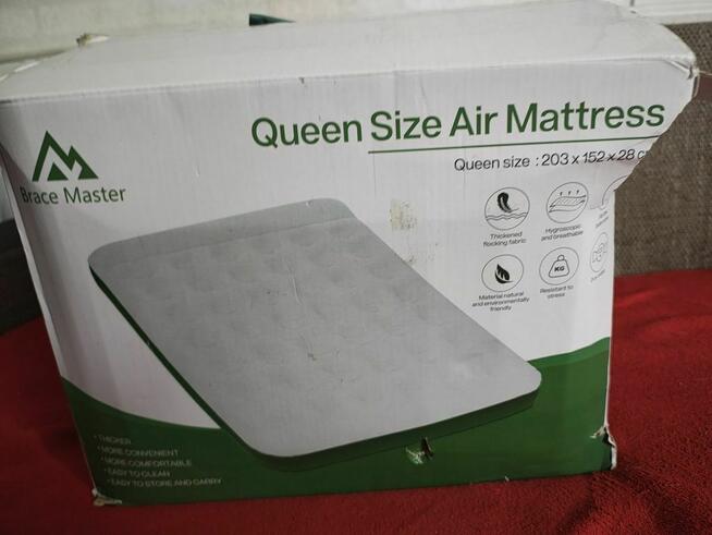 Brace Master Materac dmuchany z pompką elektryczną