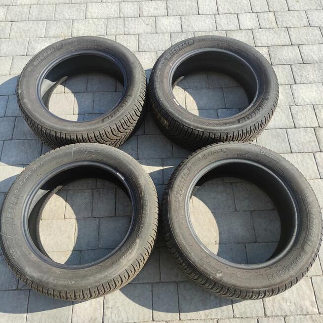 Opony Mischelin Cross Climate R16 205/55, bieżnik 5,5mm