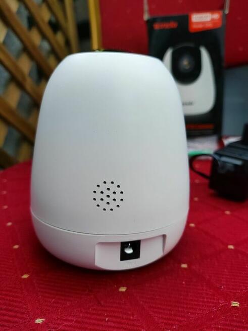 Kamera WiFi FULL HD Tenda CP3 do Monitoringu Obrotowa Niania