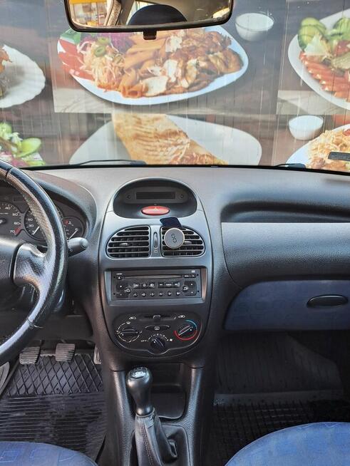 Samochód osobowy peugeot 206 rok 2003 niski przebieg 139177