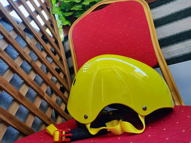 Kask Rowerowy na Rower Hulajnogę Skuter Rowerowy Ochraniacz