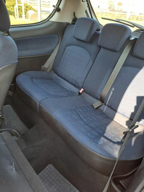 Samochód osobowy peugeot 206 rok 2003 niski przebieg 139177