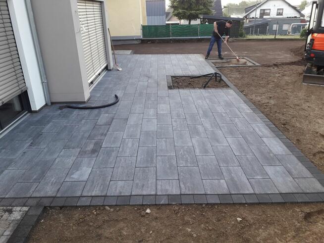 Brukarstwo, Bruki, Układanie kostki, Kostka brukowa Zielona