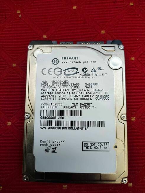 Dysk Twardy HDD 250 GB Hitachi SATA LaptopKomputer 2,5cala