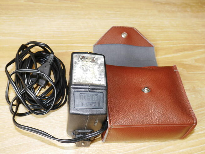 Lampa błyskowa i przetwornica - kpl