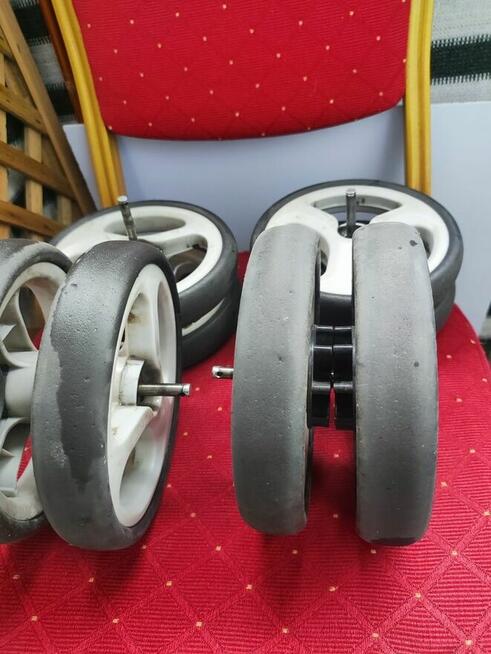 Kółka do wózka spacerówki Przednie tylne koła Chicco Sprint