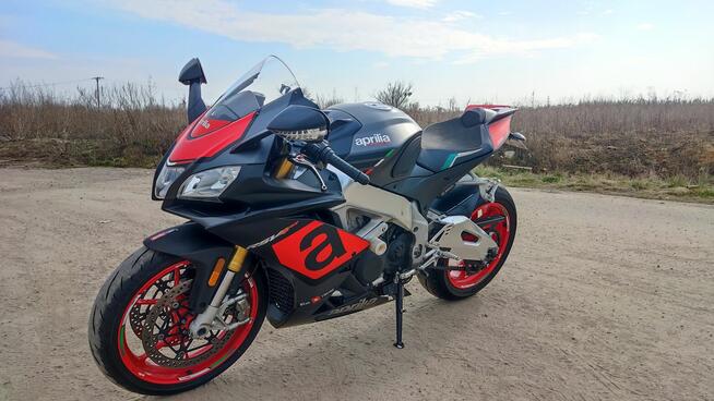 Aprilia RSV4
