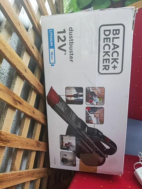 Odkurzacz ręczny bezprzewodowy Dustbuster 12V Black & Decker