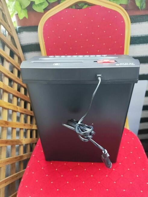 Niszczarka do papieru dokumentow płyt CD DVD Olympia PS38CD