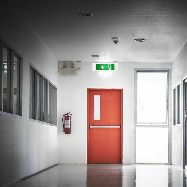 Podtynkowa Lampa Ewakuacyjna LED światło awaryjne Lampka