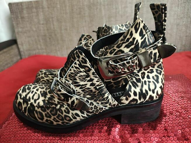 Buty damskie Hers Ażurowe Botki damskie z wycięciami