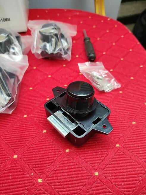 Zamek Zatrzaskowy Push LOCK do Szafki drzwi kamper przyczepy