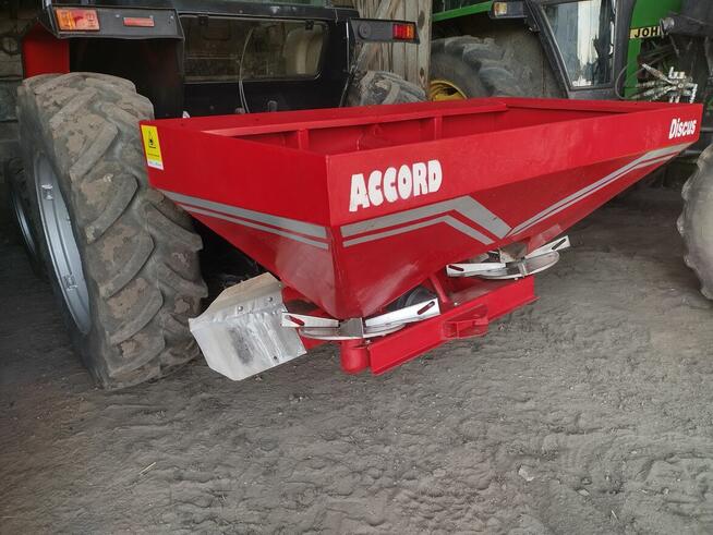 Rozsiewacz Accord Discus 21 m