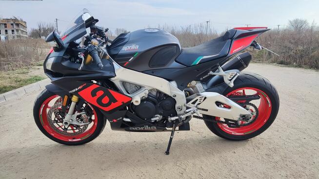 Aprilia RSV4